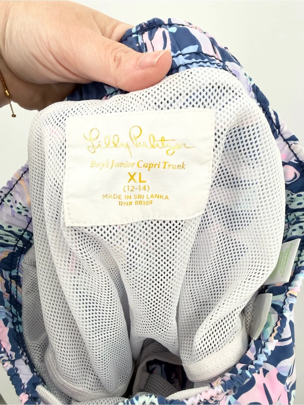 Lilly Pulitzer Boys Junior Capri You've Been Spotted Swim Trunks Size XL (12-14)